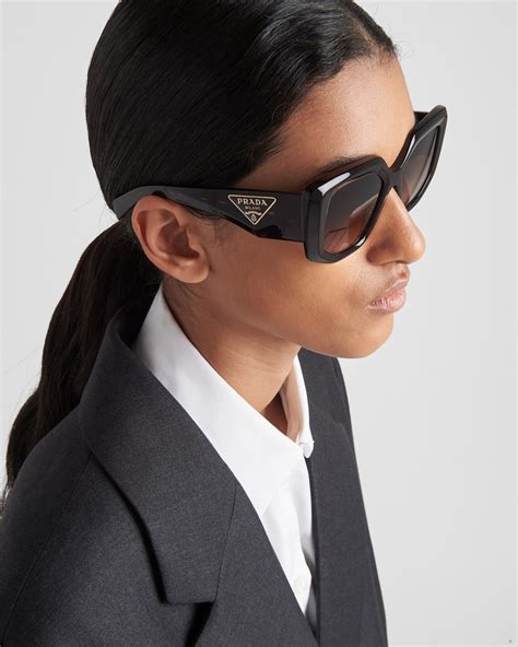 Prada sunglasses women 2023